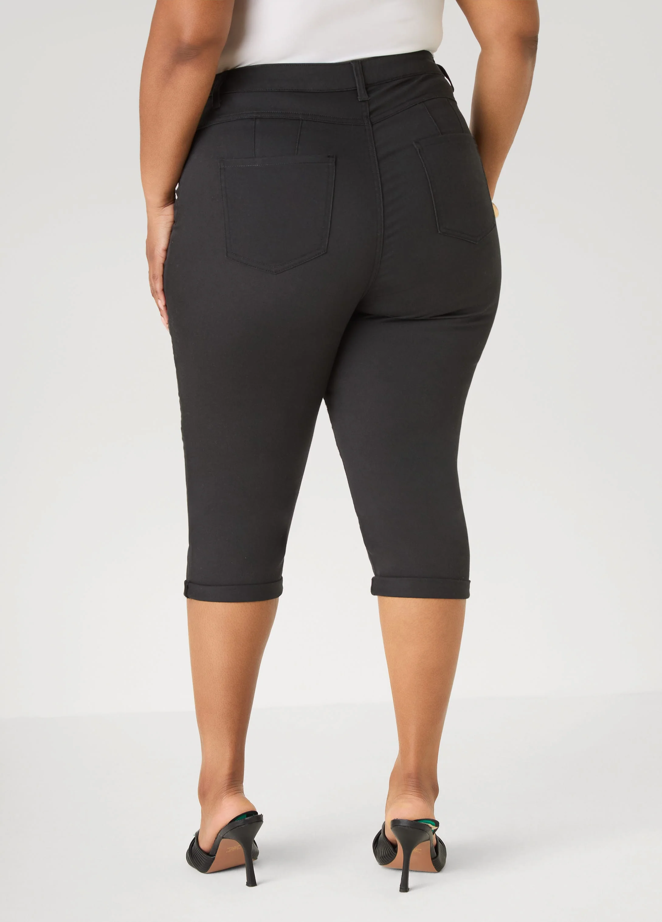 Cuffed Stretch Denim Capris - Image 12