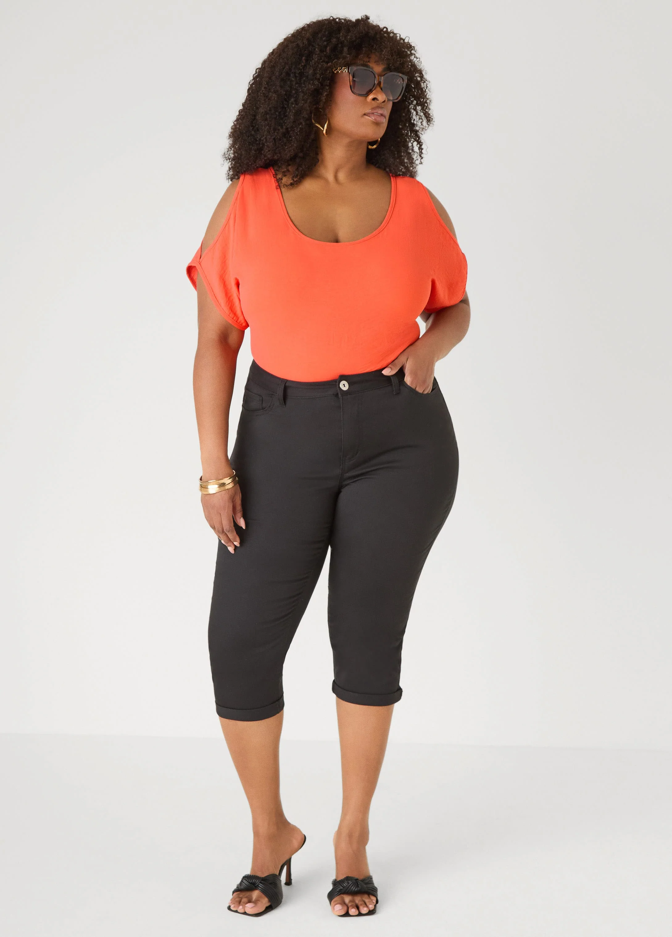 Cuffed Stretch Denim Capris - Image 13