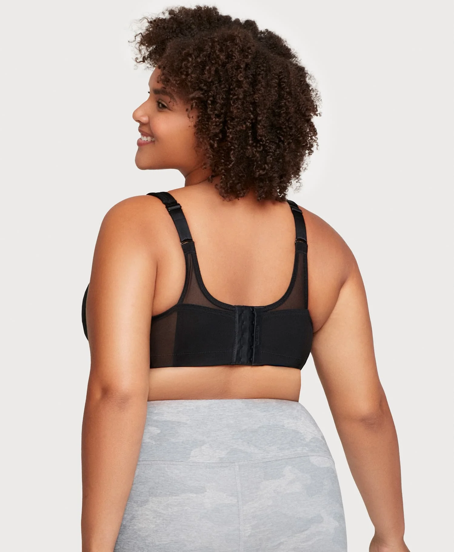 MagicLift Seamless Sports Bra - Image 3