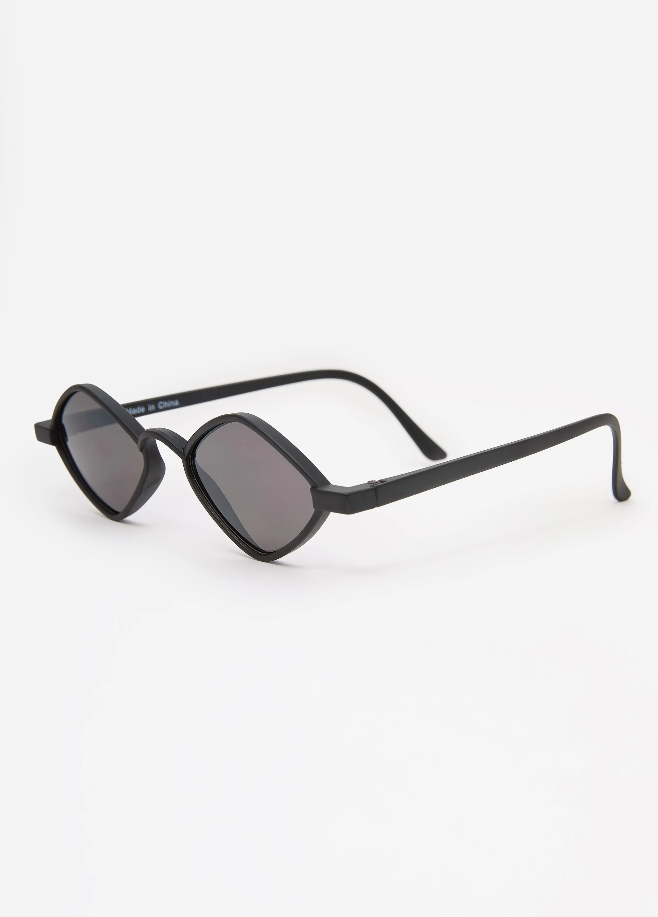 Diamond Frame Sunglasses - Image 3